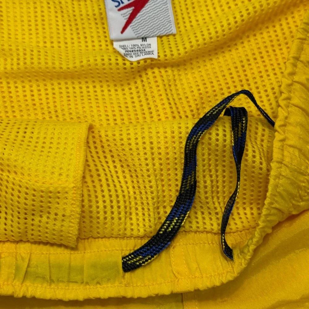 Speedo Mens Vintage Swim Trunks Yellow Mesh Lined Board Shorts Size Medium